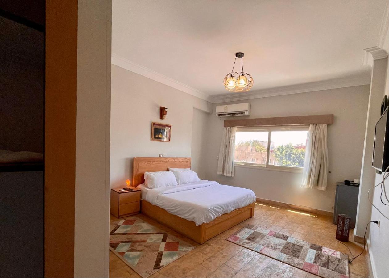 Pyramids Home Inn Кайро Екстериор снимка